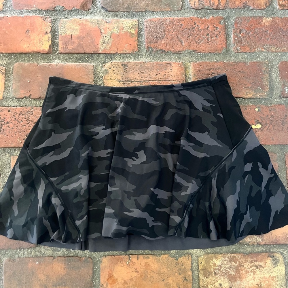 Size L athleta skort